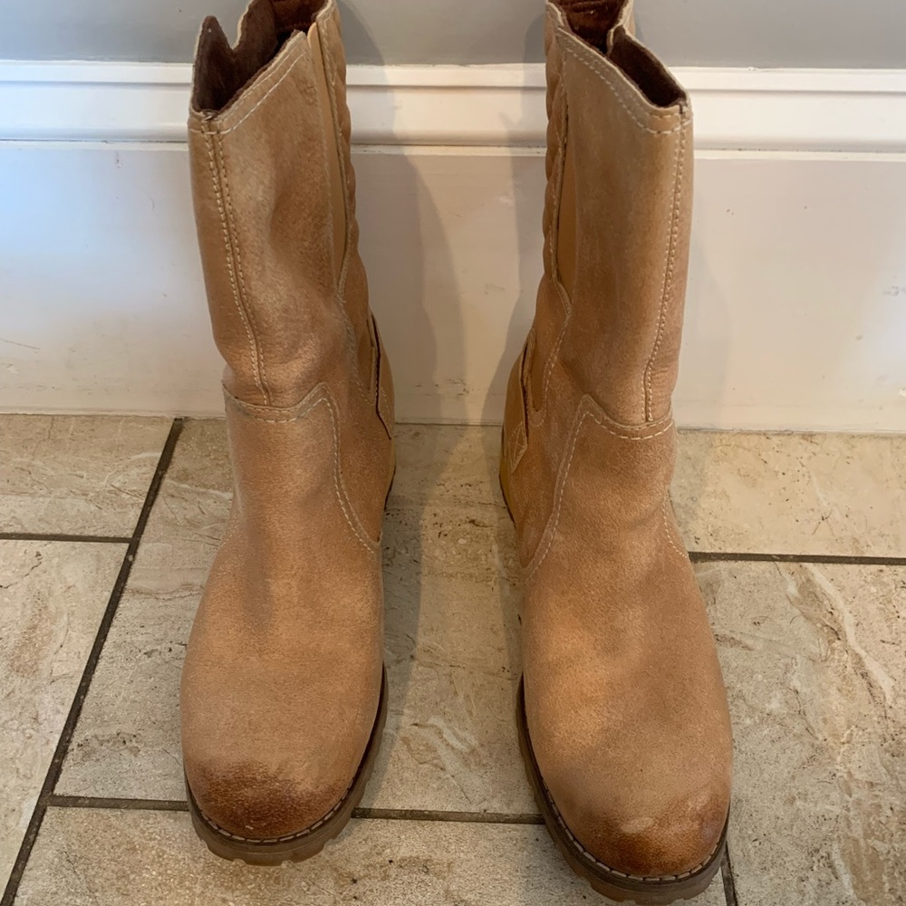 Tan Timberland boots
